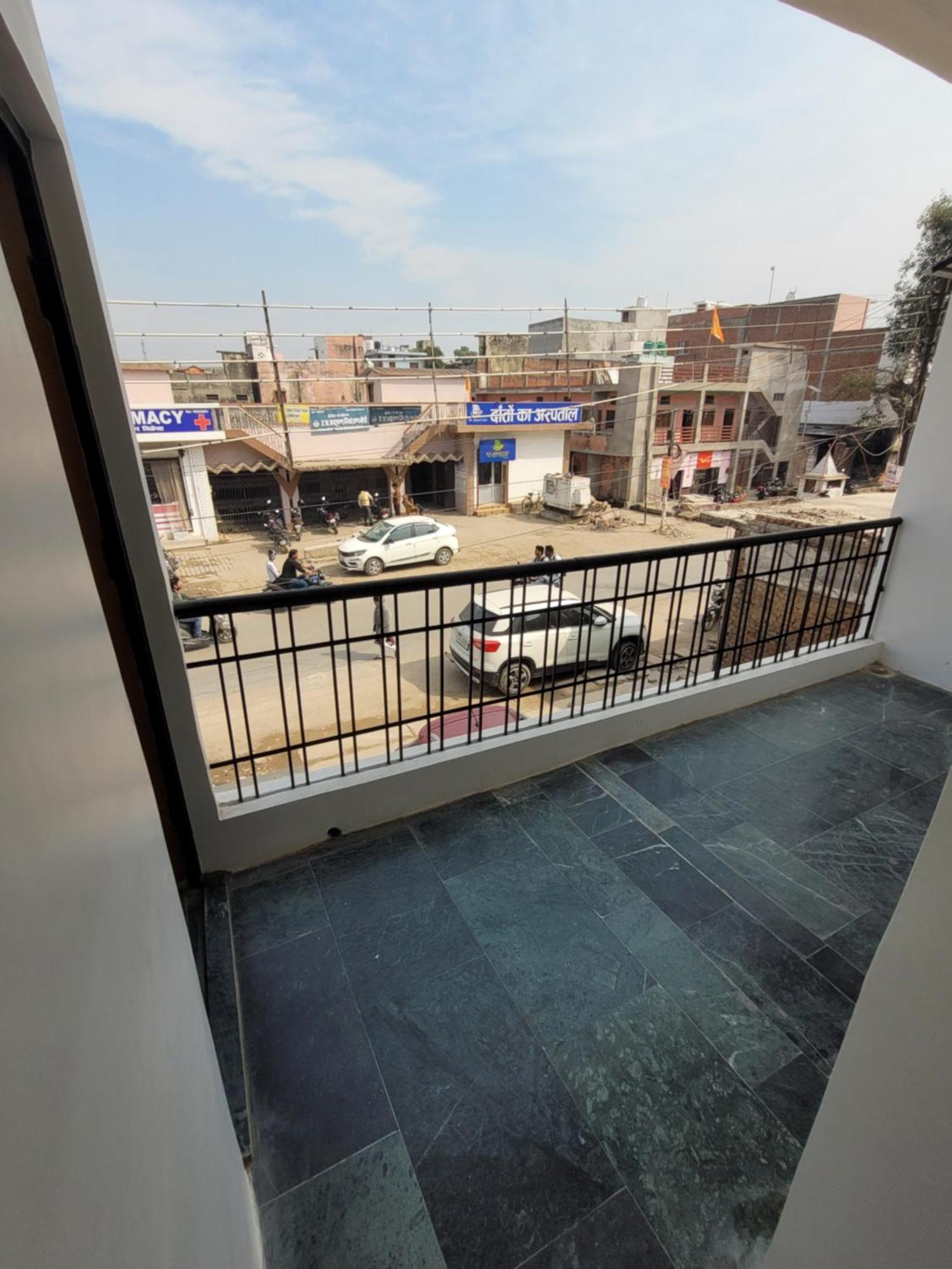 Faizābād Pushpa Vatika酒店 外观 照片